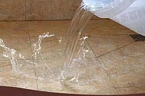 岚县漏水维修 免砸砖防水材料该如何施工